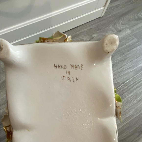 Vintage Gorgeous Hard To Find Gold and Floral Trinket Box Made In Italy - Picture 11 of 14